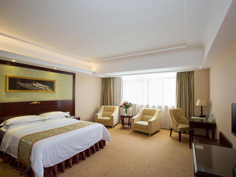 Vienna Hotel Heyuan High-Tech Yi Road Bagian luar foto