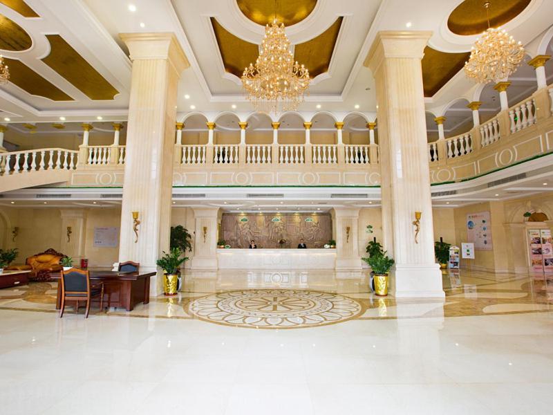 Vienna Hotel Heyuan High-Tech Yi Road Bagian luar foto