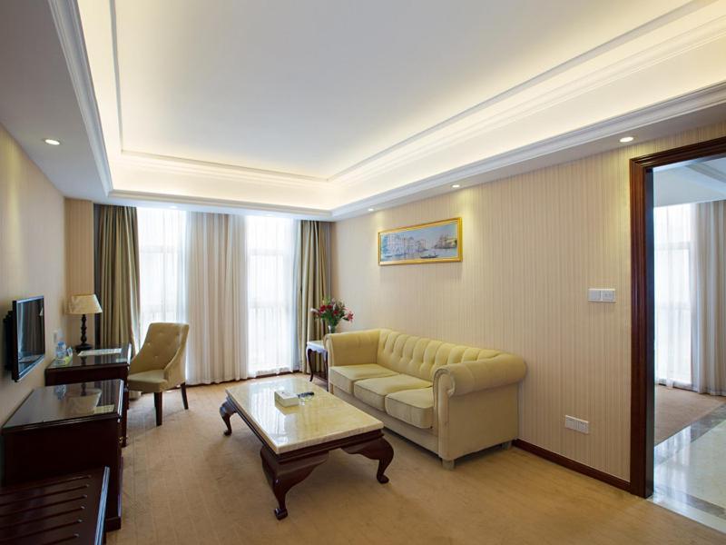Vienna Hotel Heyuan High-Tech Yi Road Bagian luar foto